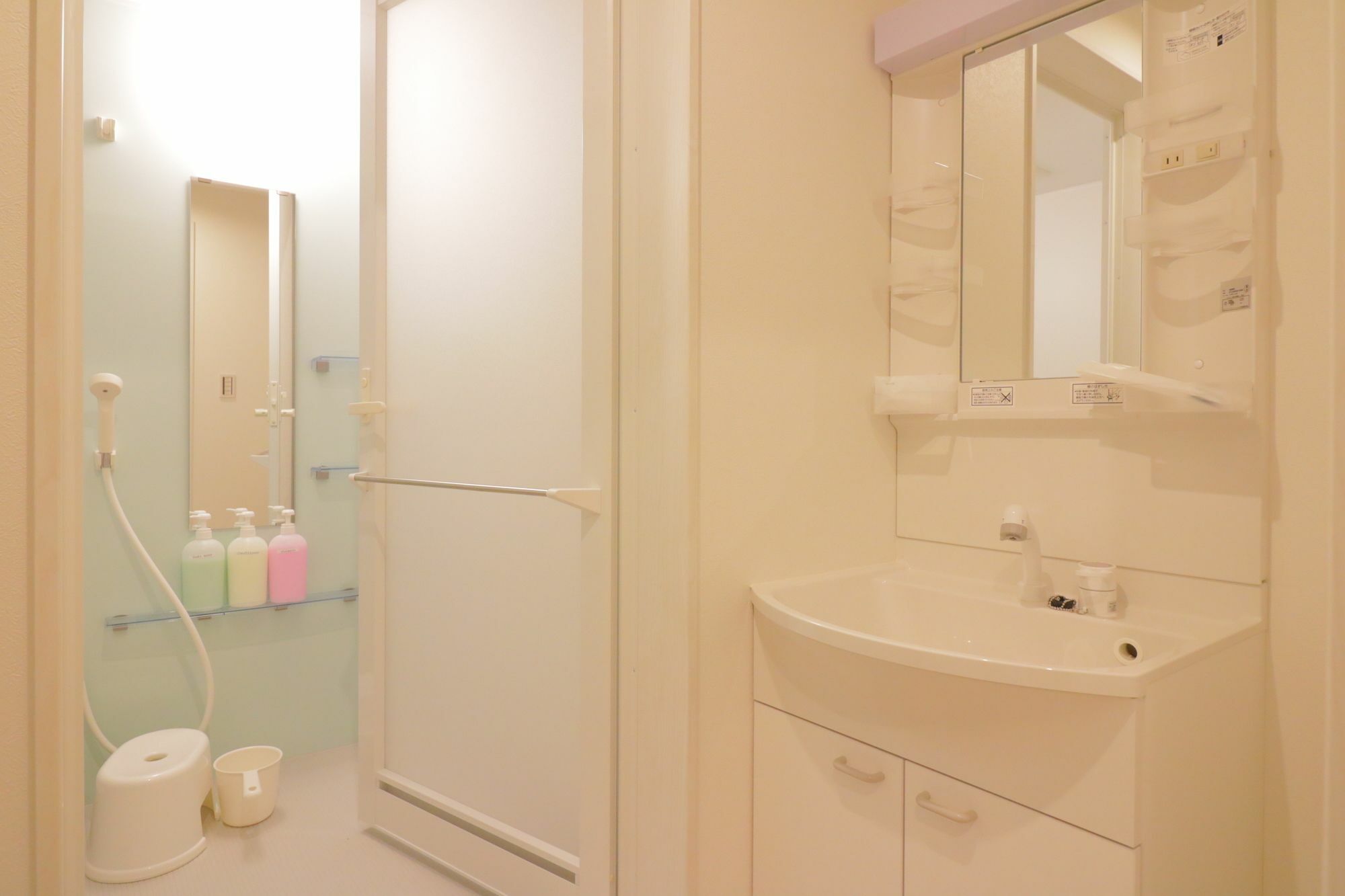 Hg Cozy Hotel No 12 京橋駅前 Osaka Exteriör bild