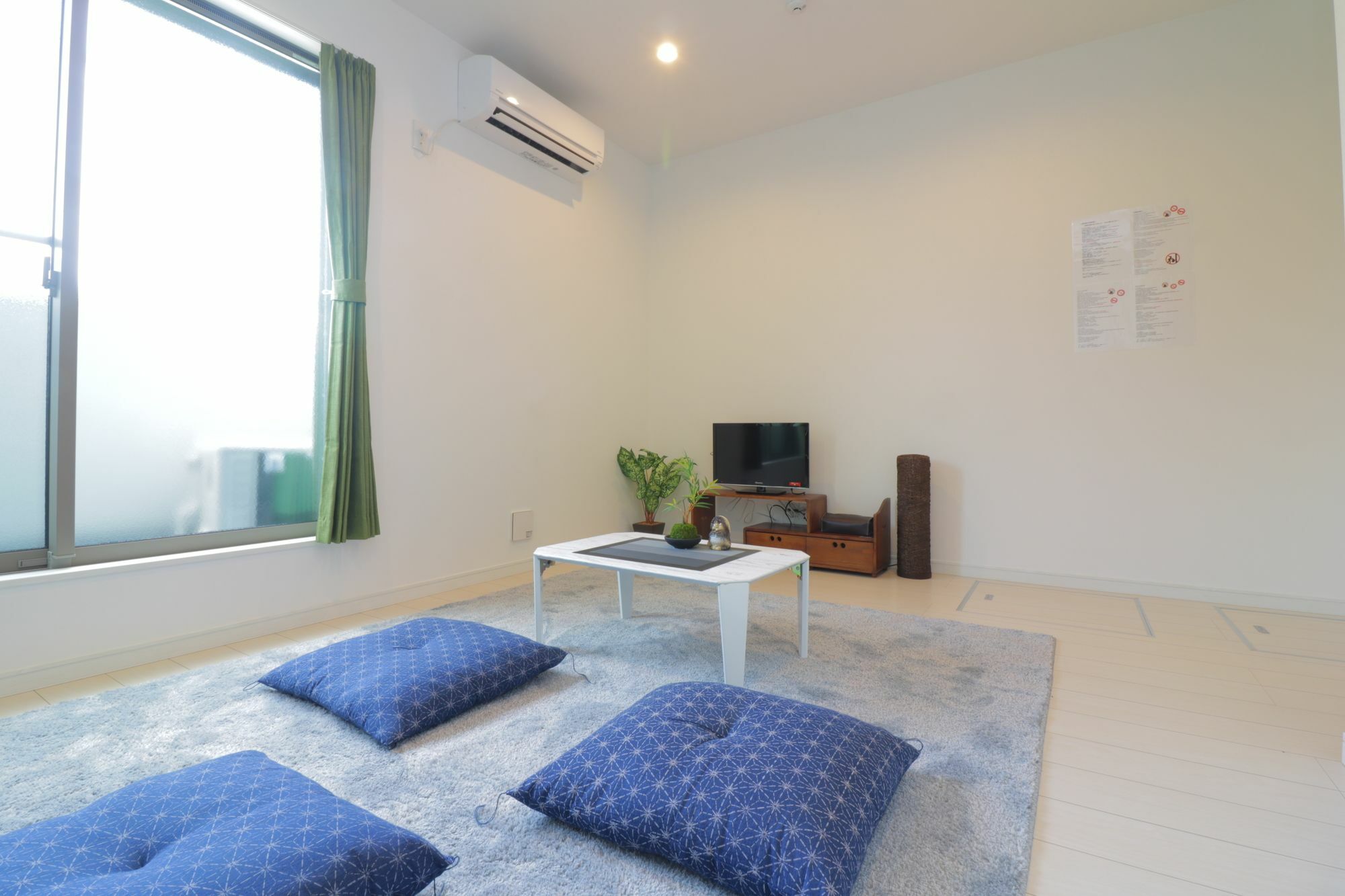 Hg Cozy Hotel No 12 京橋駅前 Osaka Exteriör bild